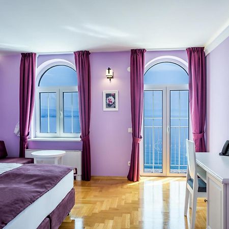 Hotel Domino Abbazia Esterno foto