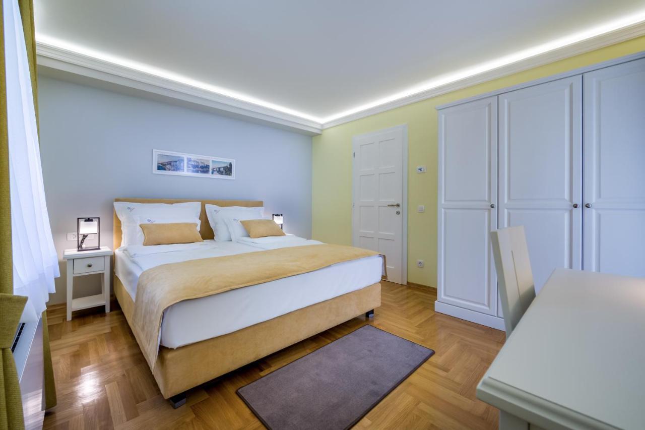 Hotel Domino Abbazia Esterno foto
