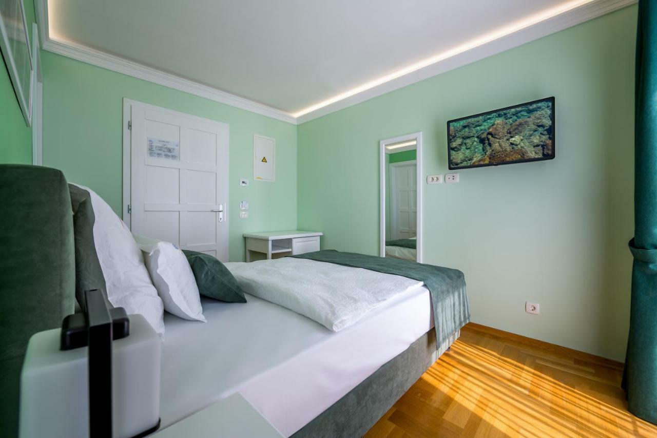Hotel Domino Abbazia Esterno foto