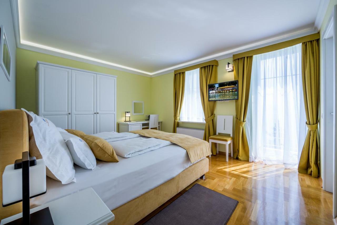 Hotel Domino Abbazia Esterno foto