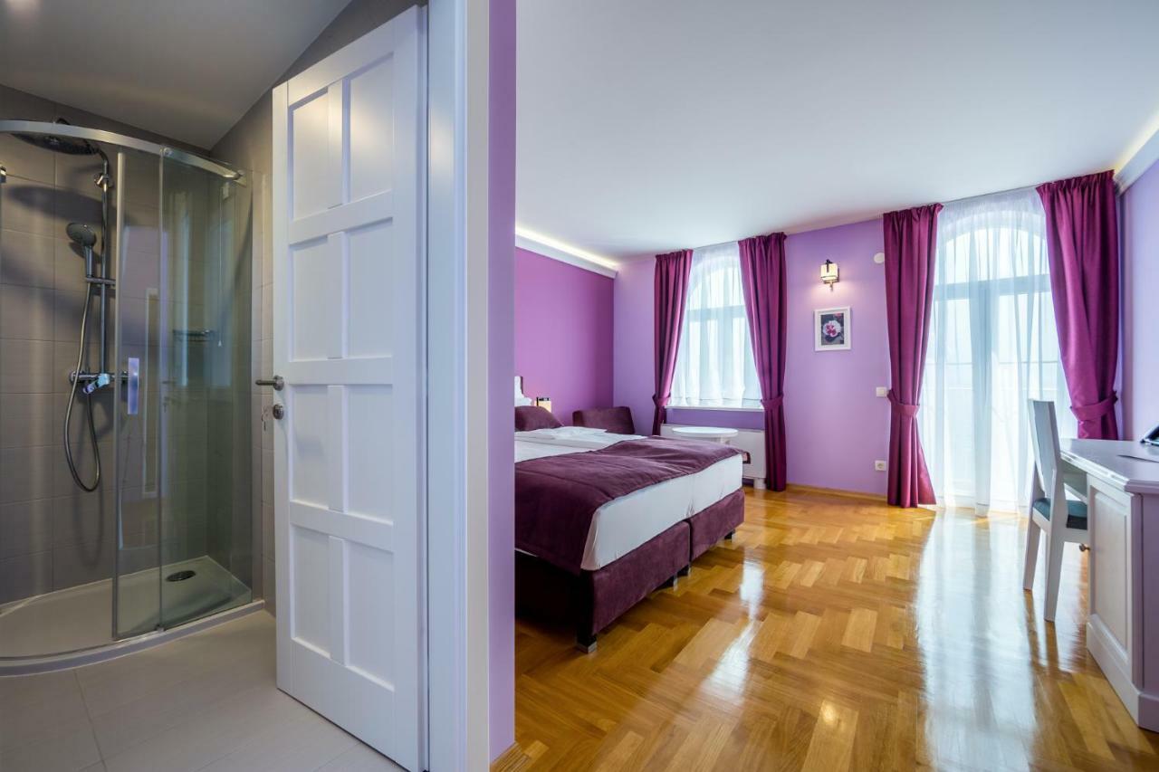 Hotel Domino Abbazia Esterno foto